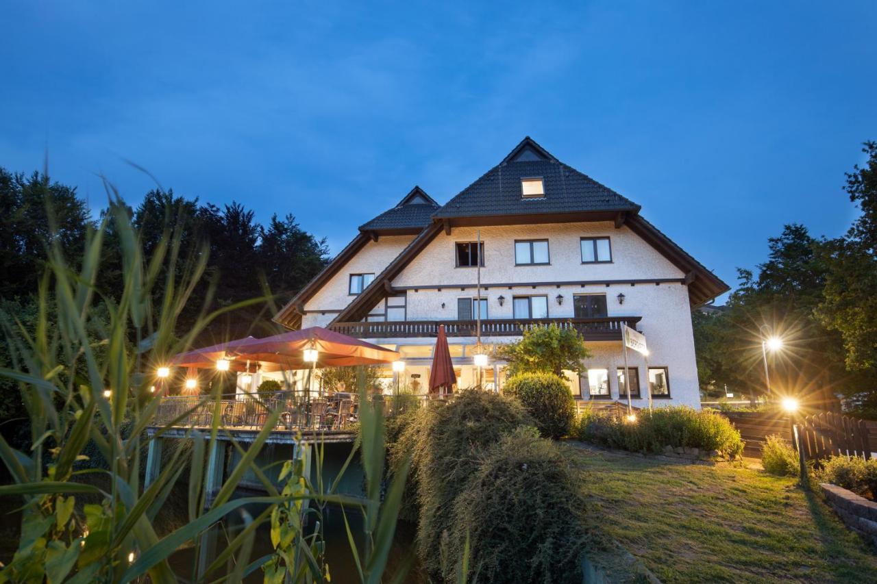 Deeke'S Quellenhof Hotel Lubbecke Exterior photo